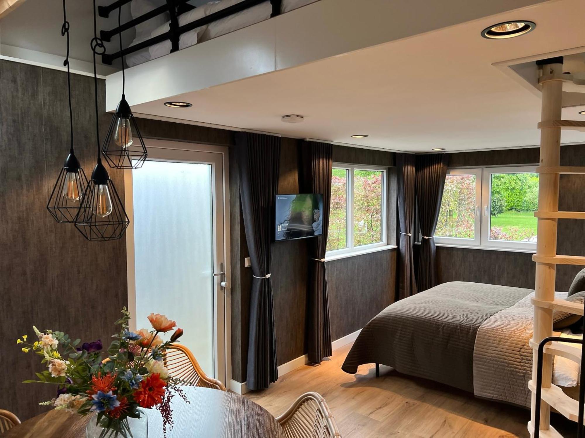 Bed And Breakfast Roodkapje Каатсхойвел Экстерьер фото